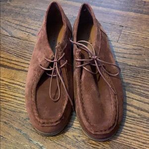 NWOT Chestnut Suede Booties